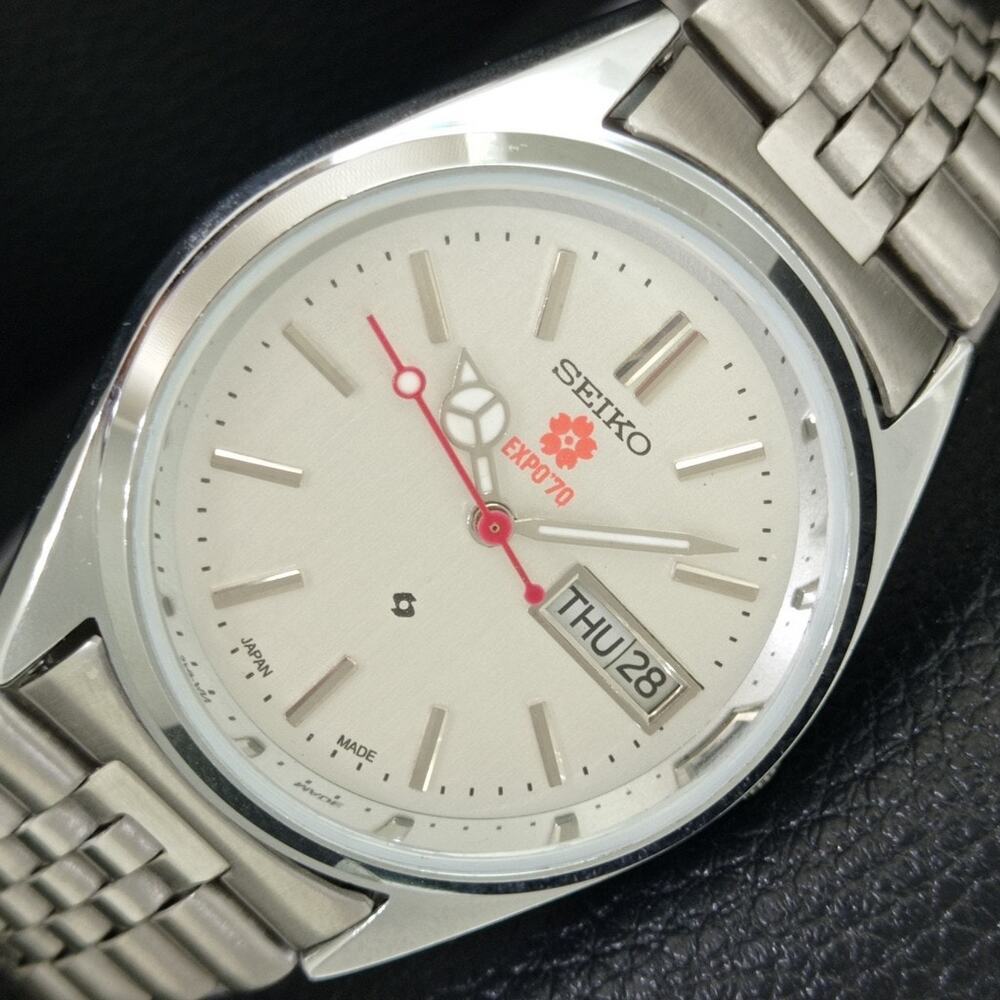 Vintage 1970 Expo Seiko Automatic Mens Silver Watch W/daydate & Red accents